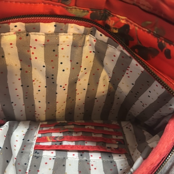 ๐ LUG Ranger Crossbody Purse Bouquet Red Quilted ๐10โ width๐9โ depth ๐ - Picture 5 of 5